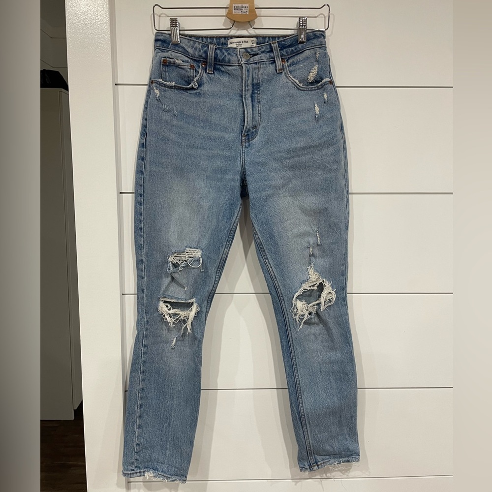 A&F Skinny High Rise Curve Love Jeans